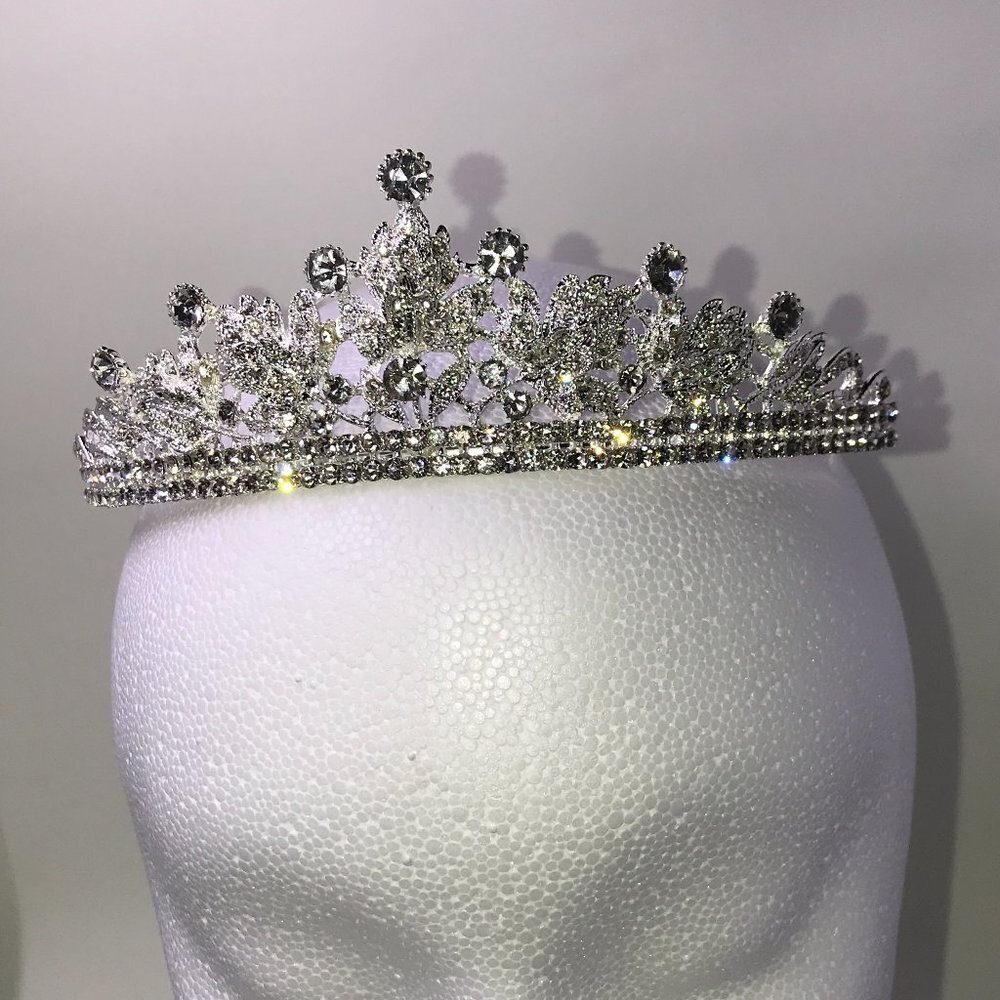Silver Tiara crown